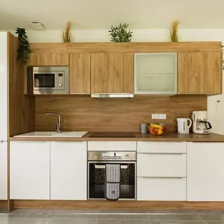 Апартаменты Stylish New 1 Bedroom In Juan Les Pins *