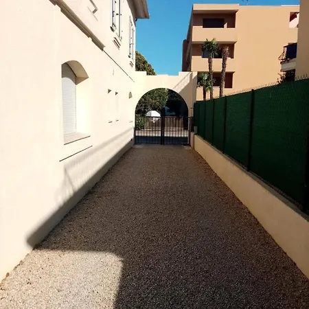 Stylish New 1 Bedroom In Juan Les Pins Apartment
