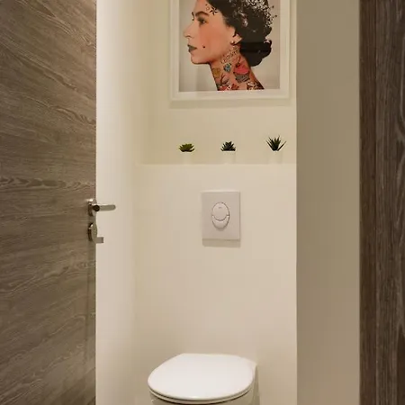 Stylish New 1 Bedroom In Juan Les Pins Apartamento