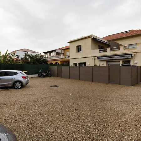 Stylish New 1 Bedroom In Juan Les Pins Апартаменты *