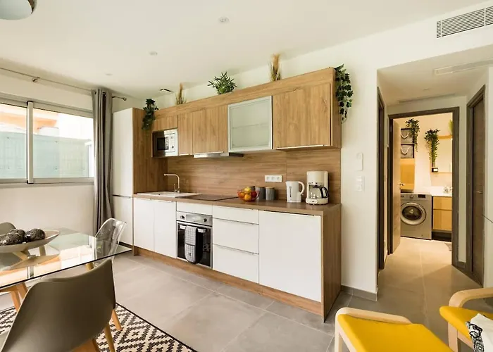 Stylish New 1 Bedroom In Juan Les Pins Διαμέρισμα Αντίμπ