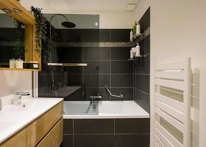 Stylish New 1 Bedroom In Juan Les Pins * Αντίμπ